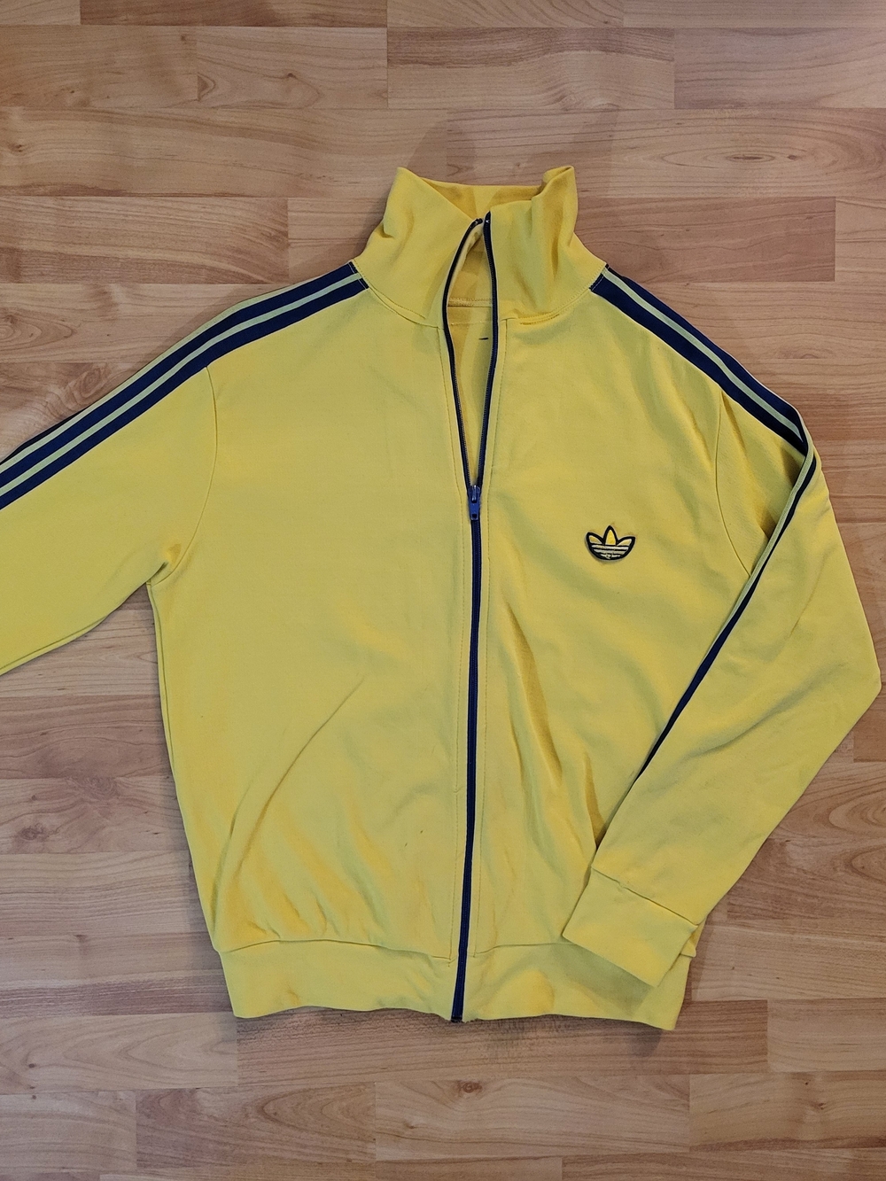 Vintage 80s Adidas Originals Yellow Track Jacket Navy Trim 100% Nylon Size Small